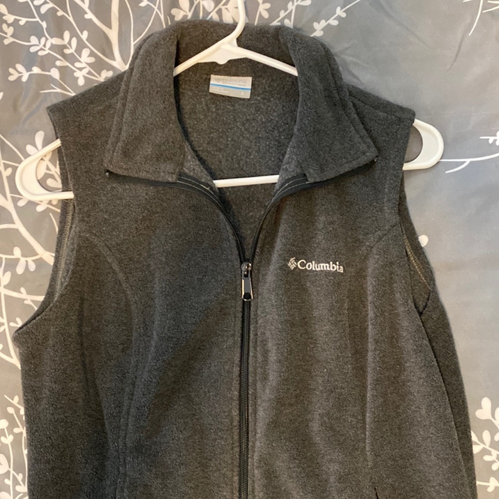 Like new Columbia fleece vest